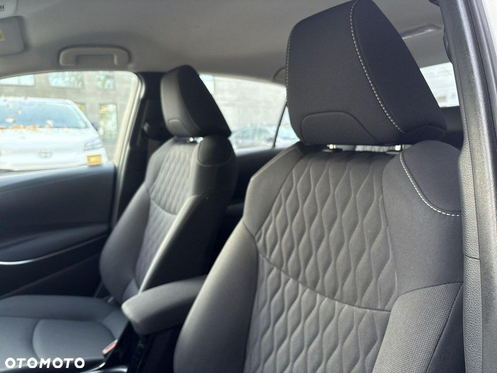 Toyota Corolla 1.8 Hybrid Comfort - 31