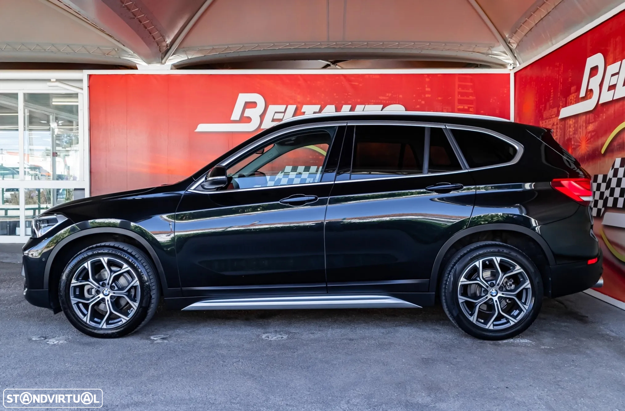BMW X1 16 d sDrive xLine Auto - 8