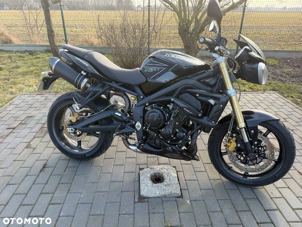 Triumph Street Triple - 2