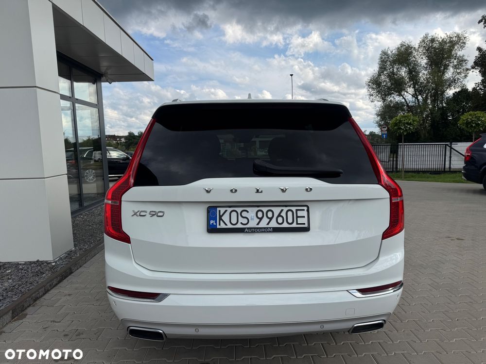 Volvo XC 90 D5 AWD Geartronic Inscription - 4