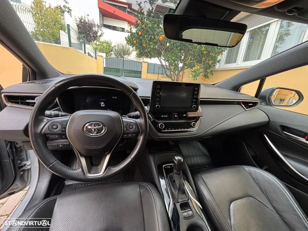 Toyota Corolla 2.0 Hybrid Exclusive - 9