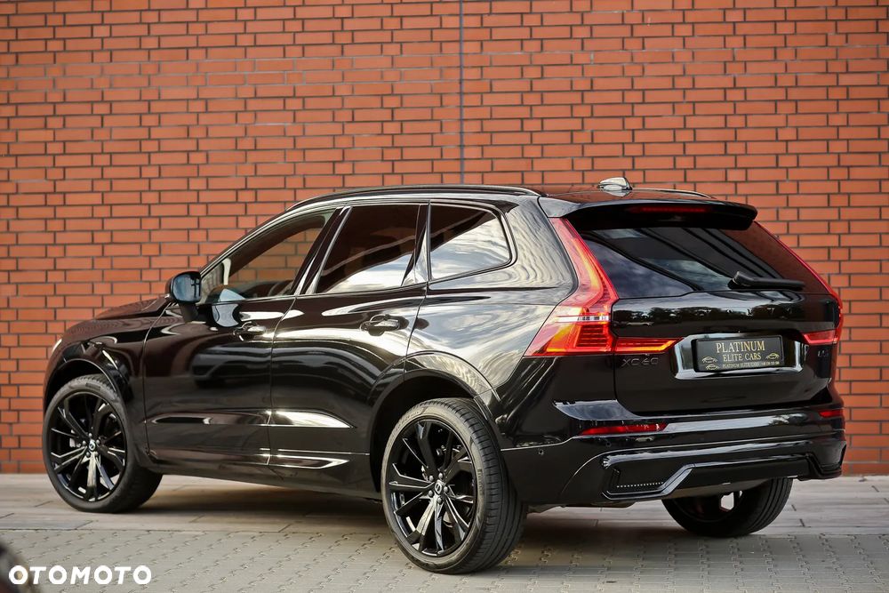 Volvo XC 60 B5 B AWD Plus Black Edition - 12