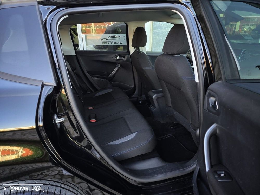 Peugeot 2008 1.6 BlueHDi Style - 17