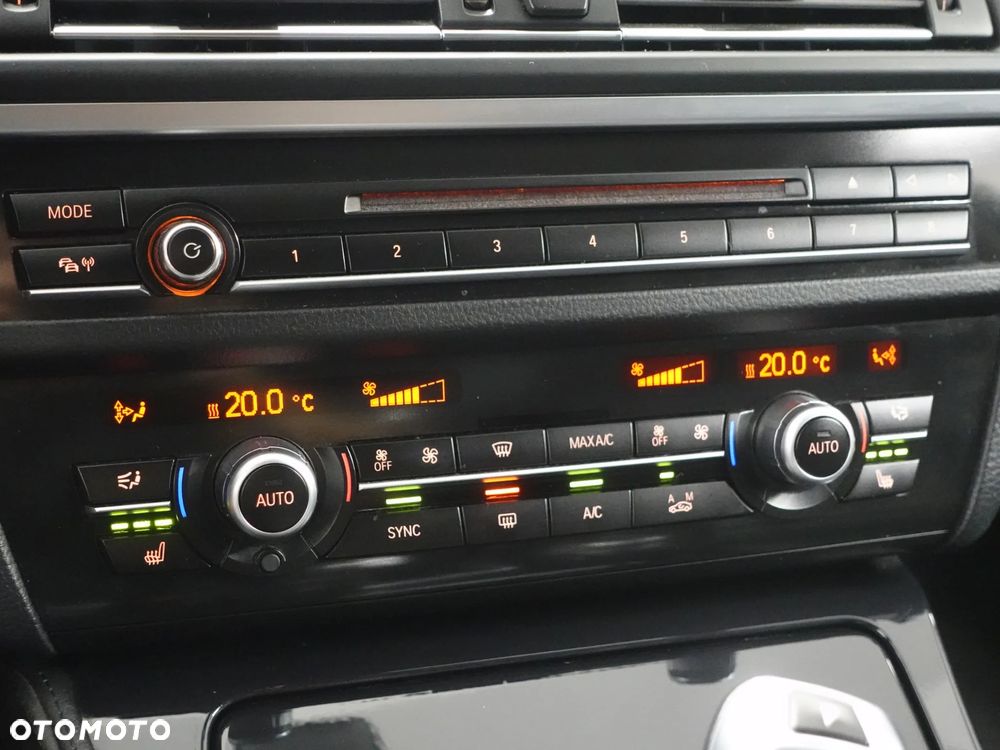 BMW Seria 5 - 34