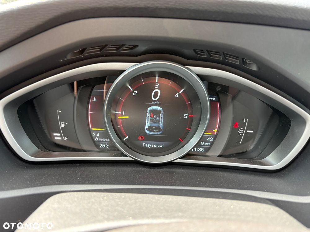 Volvo V40 D2 Kinetic - 17