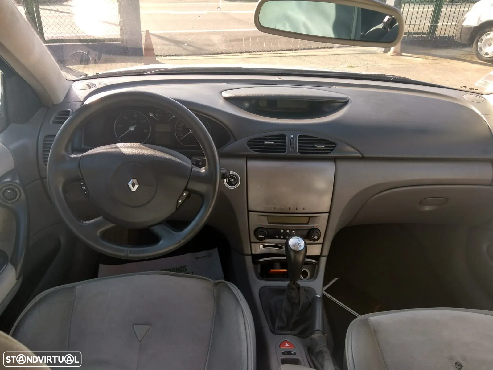 Renault Laguna Break 2.2 dCi Privilège Pro - 2