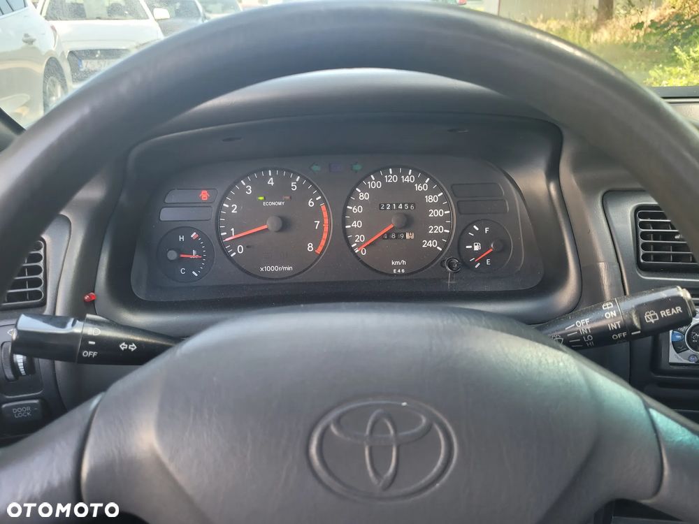 Toyota Corolla 1.6 16V GLi - 15