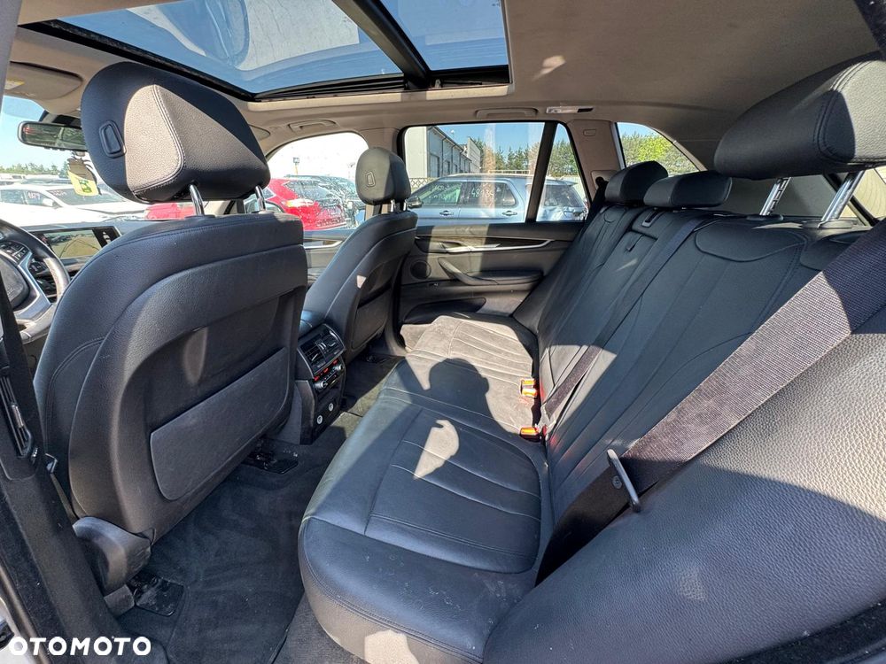 BMW X5 xDrive35i Sport-Aut - 22
