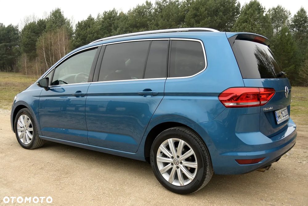 Volkswagen Touran 2.0 TDI SCR Highline - 9