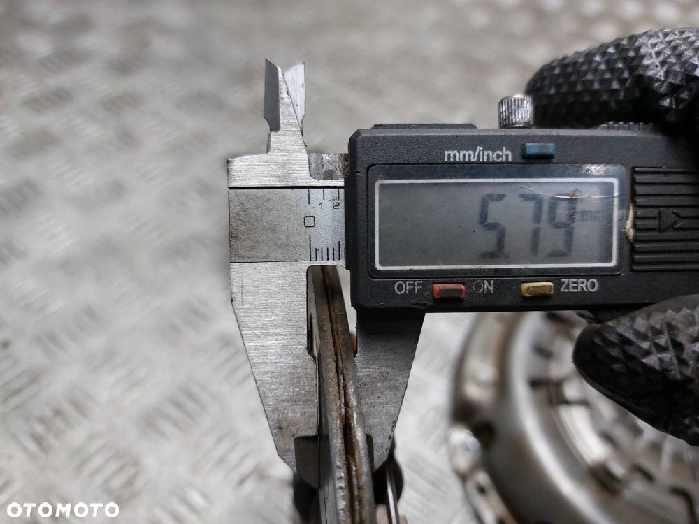 SPRZĘGŁO TARCZA + DOCISK + ŁOŻYSKO OPOROWE FORD FIESTA MK6 1.4 TDCI - 5