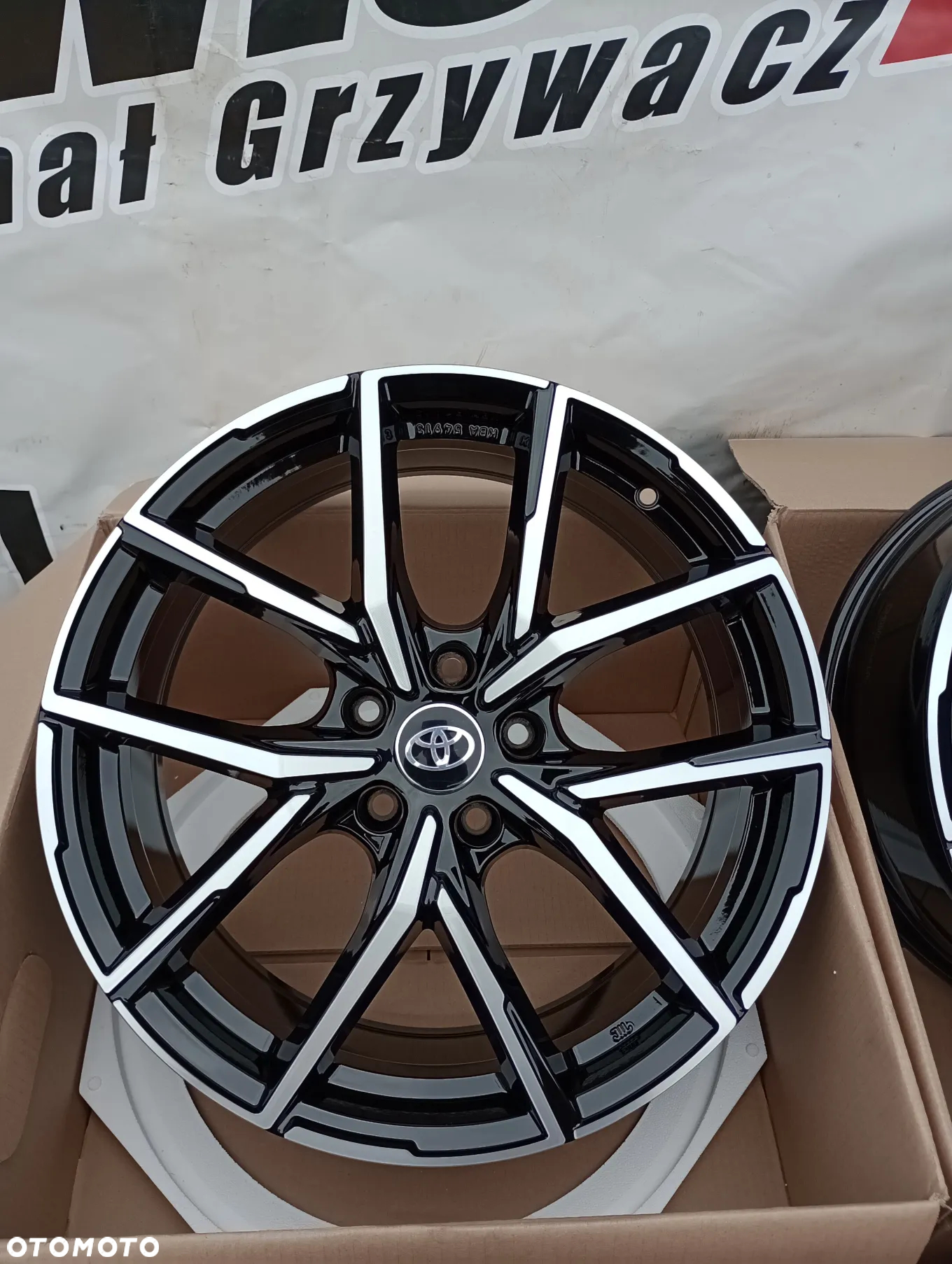 FELGI ALUMINIOWE NOWE 5x114 R19 8J ET40 TOYOTA AURIS AVENSIS BZ4X CAMRY C-HR COROLLA RAV4 VERSO YARIS CROSS - 9