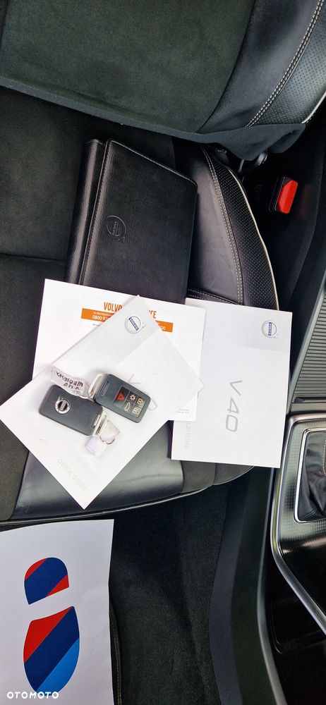 Volvo V40 D4 Geartronic RDesign - 29