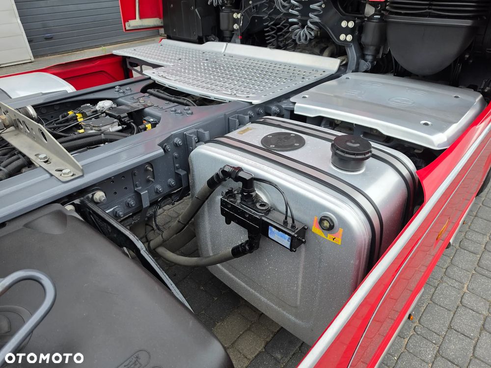 DAF Xf530// HYDRAULIKA // MIEDZYOSIE //IMPORT NIEMCY//HALOGENY//SKÓRY//FELGIALCOA//4PODUSZKI TYŁ // SERWIS DAF//UDOKUMETOWANY PRZEBIEG // - 17