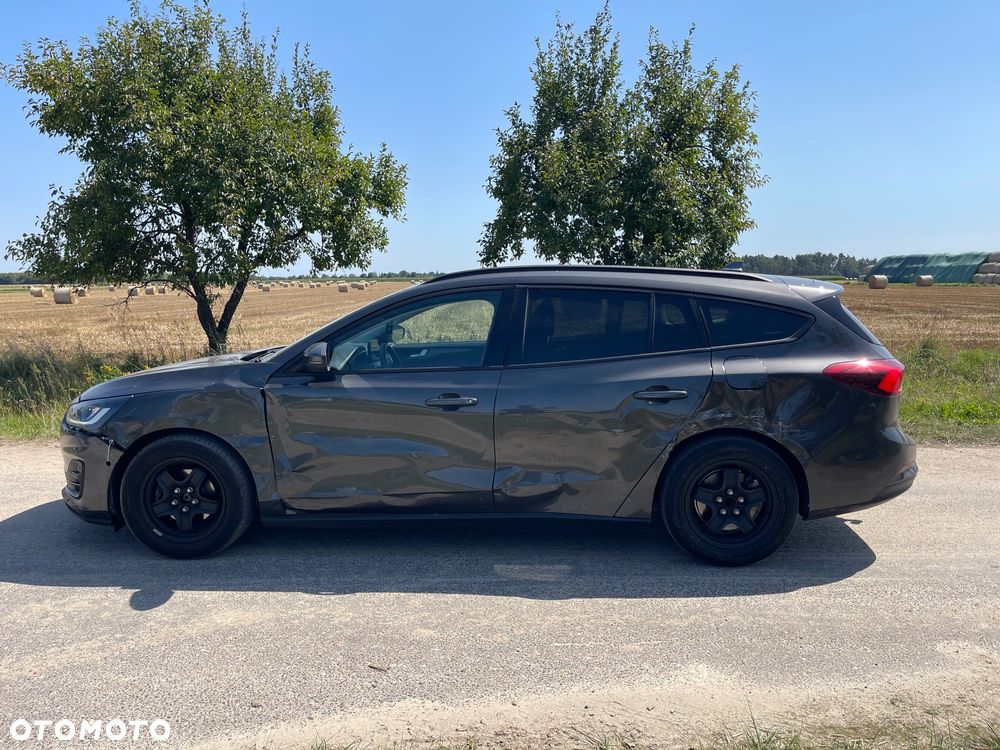 Ford Focus Turnier 1.0 EcoBoost Start-Stopp-System COOL&CONNECT DESIGN - 10