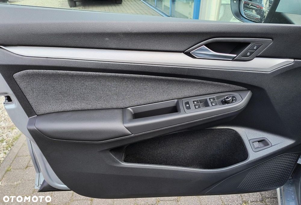 Volkswagen Golf - 21