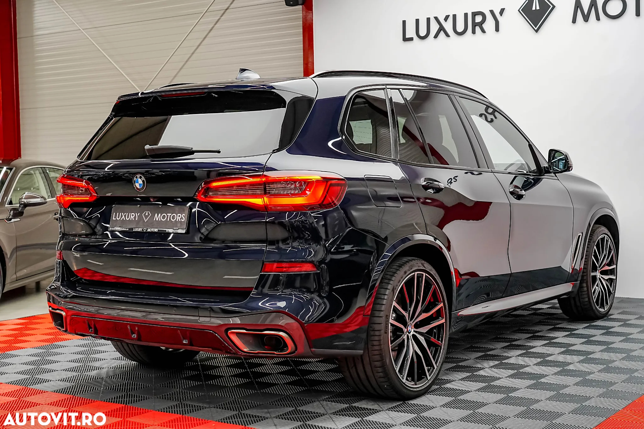BMW X5 M M50d - 14