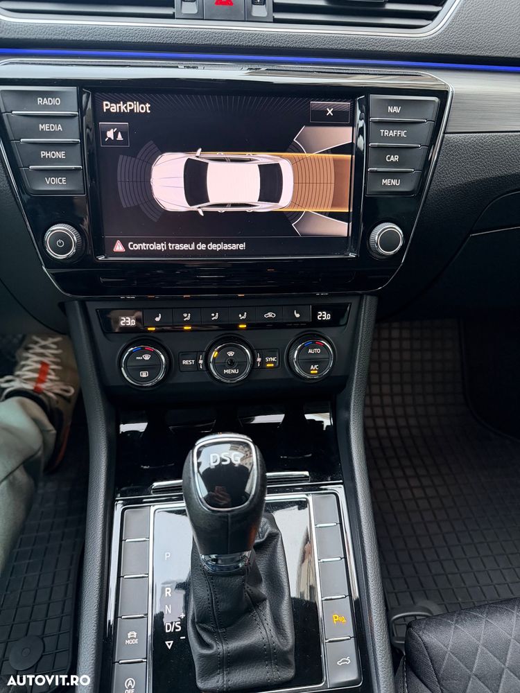 Skoda Superb 2.0 TDI DSG Style - 30