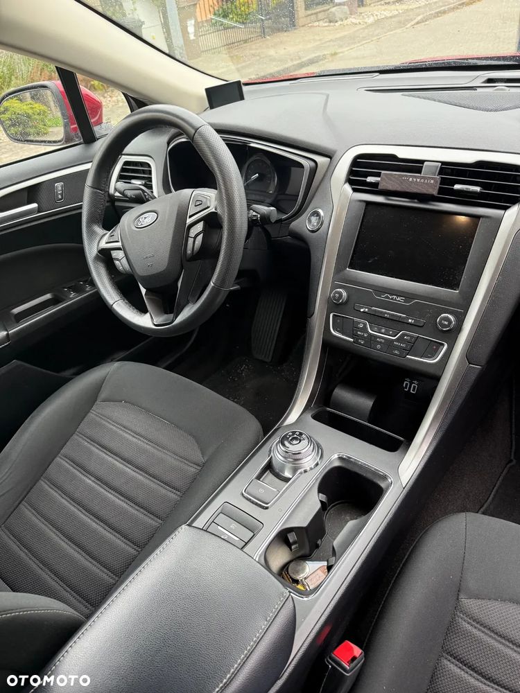 Ford Fusion - 5
