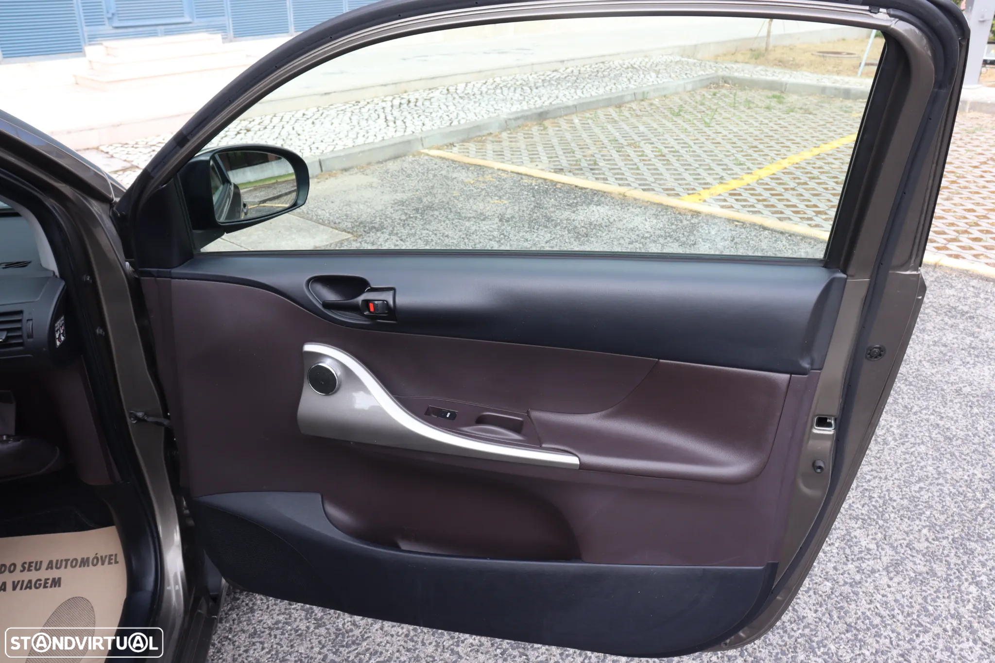 Toyota iQ 1.4 D-4D 2 EP - 48