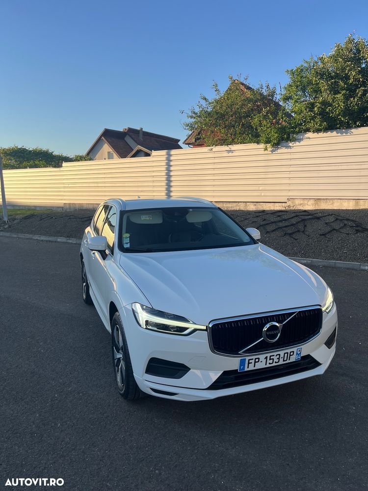 Volvo XC 60 B4 D AWD Geartronic Momentum Pro - 3