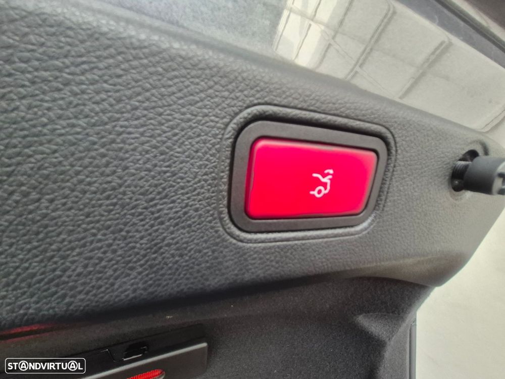 Mercedes-Benz CLS 400 d 4Matic AMG Line - 25