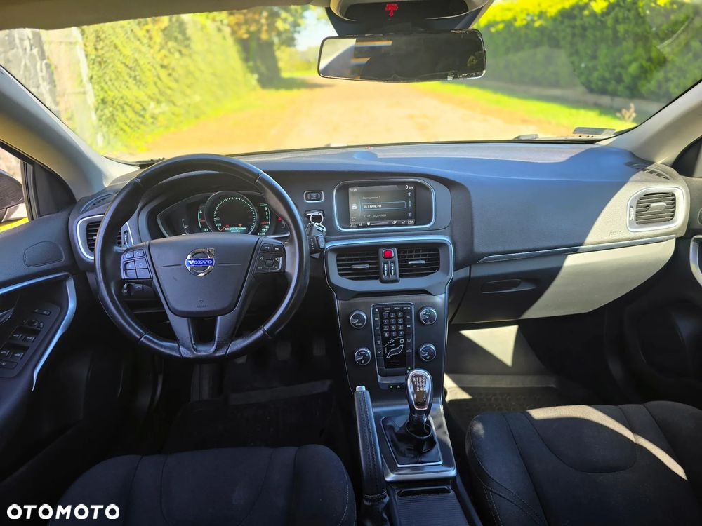 Volvo V40 - 8