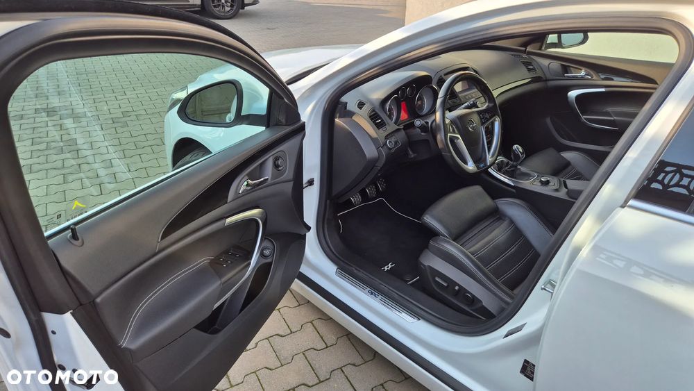 Opel Insignia 2.8 T V6 OPC - 8