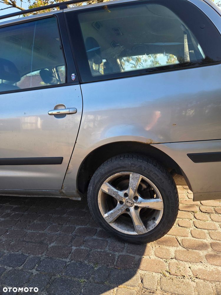 Ford Galaxy - 4