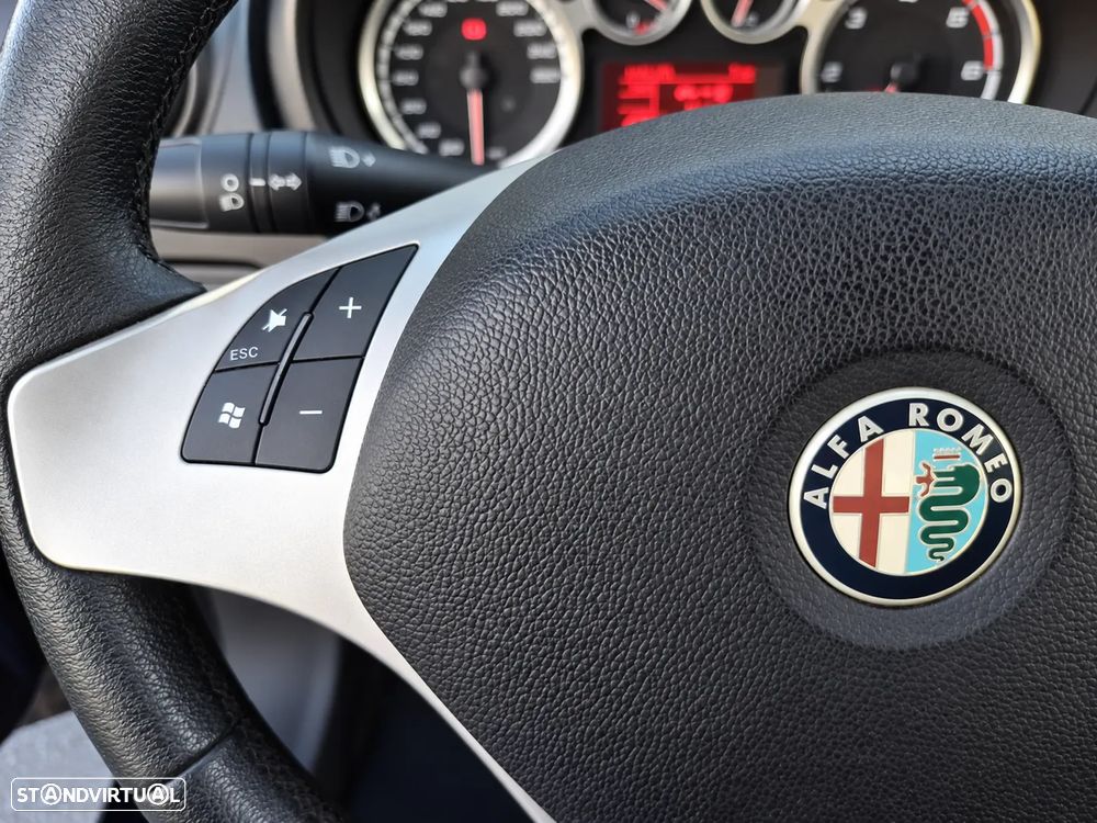 Alfa Romeo MiTo 1.3 JTDM ECO Impression - 23
