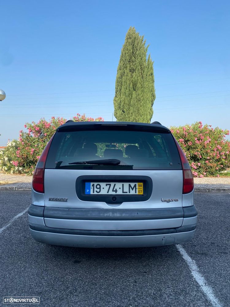Renault Laguna Break 1.9 dTi RT - 18