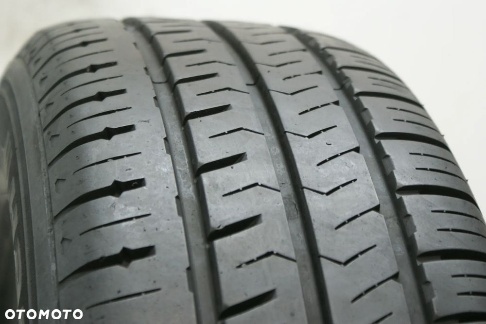 205/65R16C HANKOOK RADIAL RA28E , 6,9mm - 2