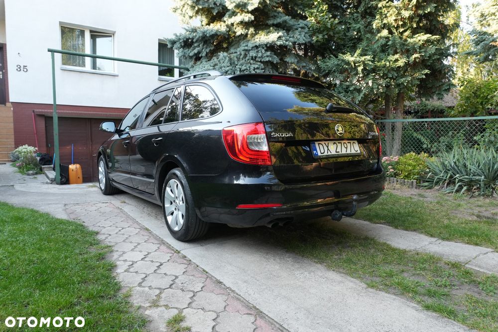 Skoda Superb 1.6 TDI Comfort / Active Greenline - 4
