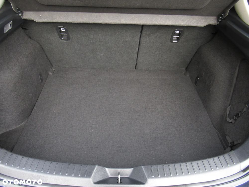 Mazda 3 SKYACTIV-G 120 Sports-Line - 38