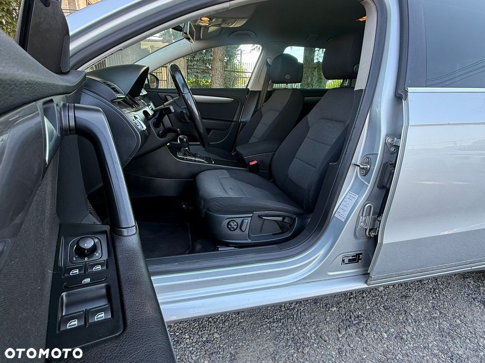 Volkswagen Passat 2.0 TDI 4Motion DSG BlueMotion Tech Highline - 12