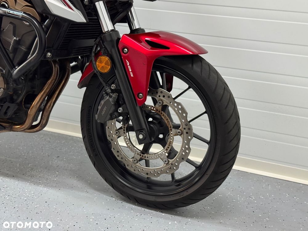 Honda CB - 8