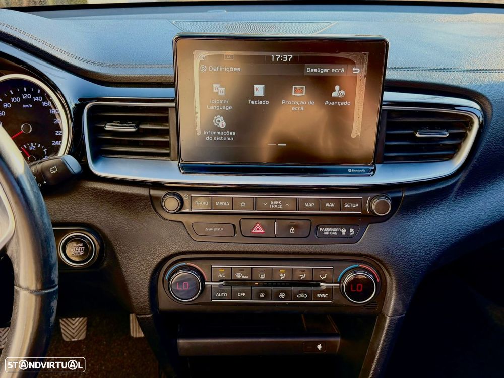 Kia Ceed - 23