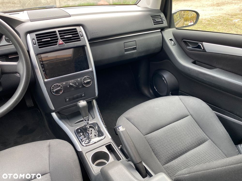 Mercedes-Benz Klasa B - 33