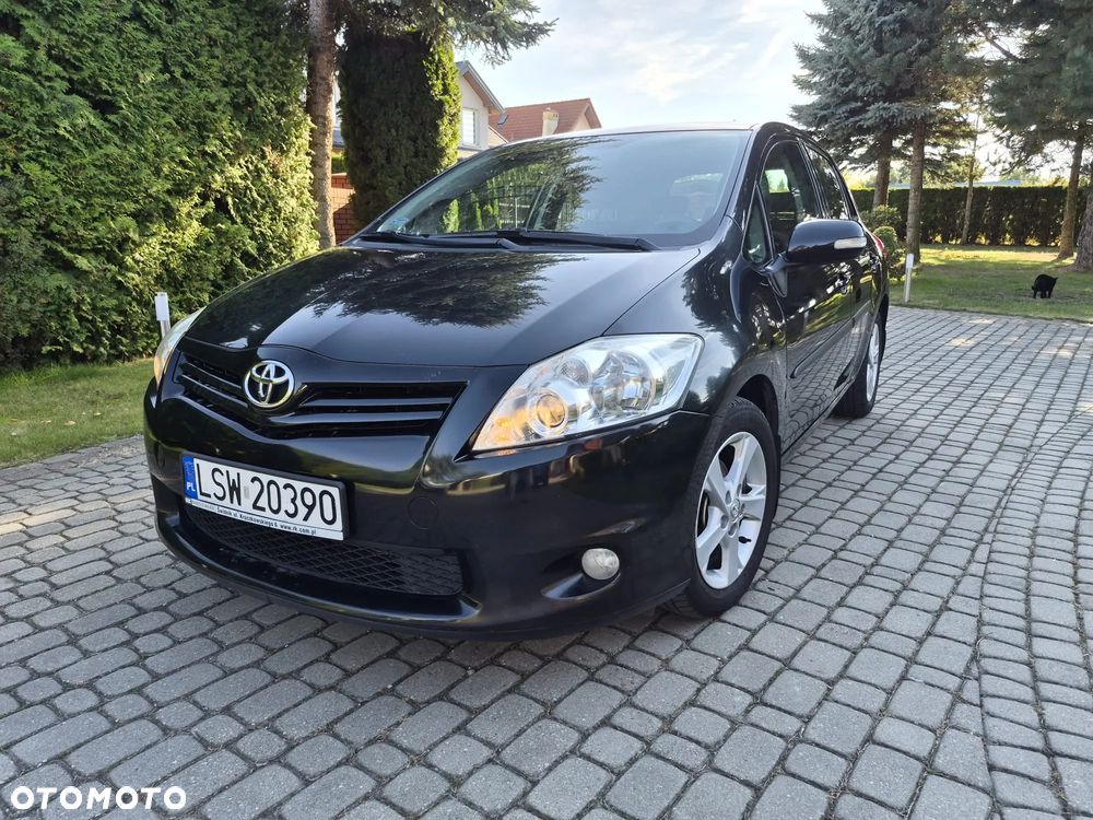 Toyota Auris - 16