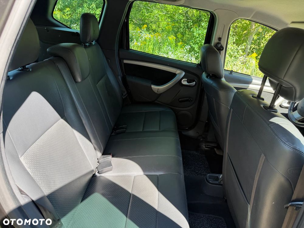 Dacia Duster 1.5 dCi Laureate - 13