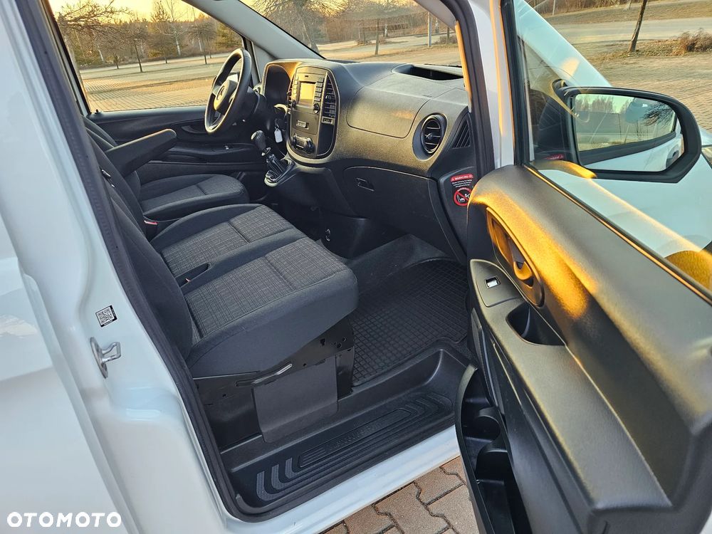 Mercedes-Benz Vito - 22
