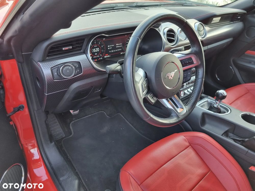Ford Mustang - 19