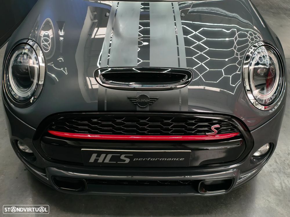 MINI 5 Portas Cooper SD Auto Desportiva - 16