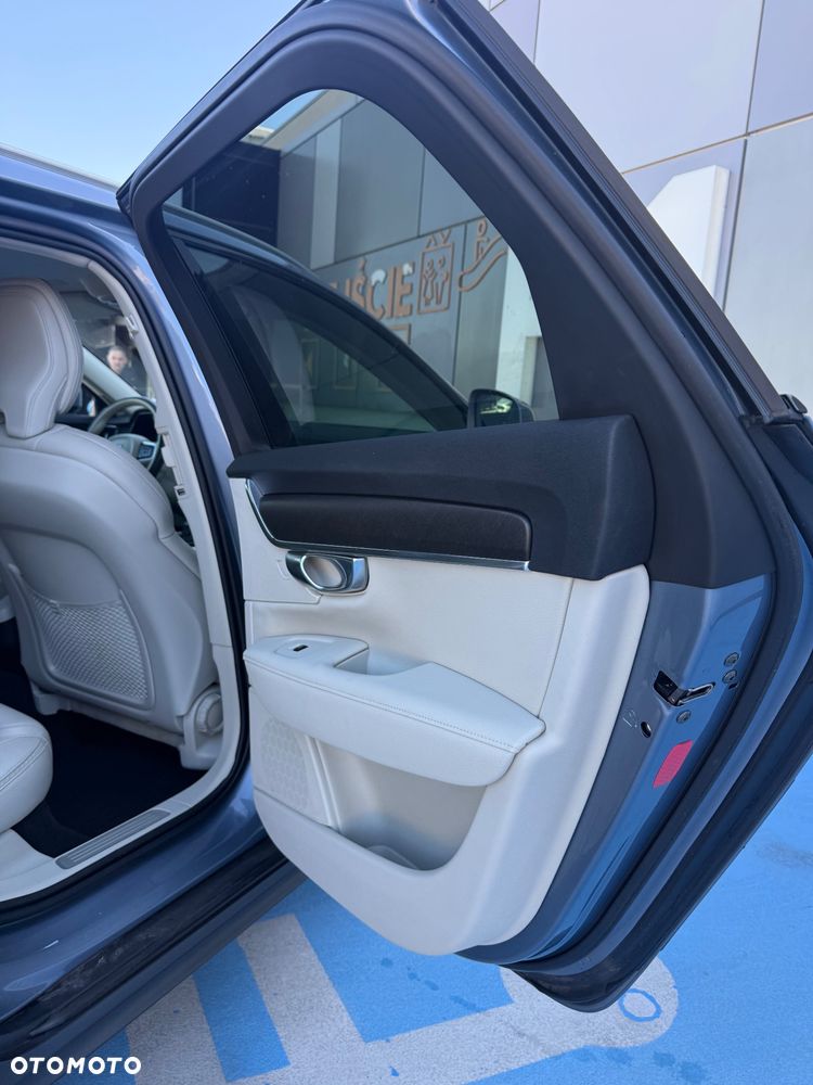 Volvo V90 Cross Country D4 AWD Geartronic Ocean Race - 25