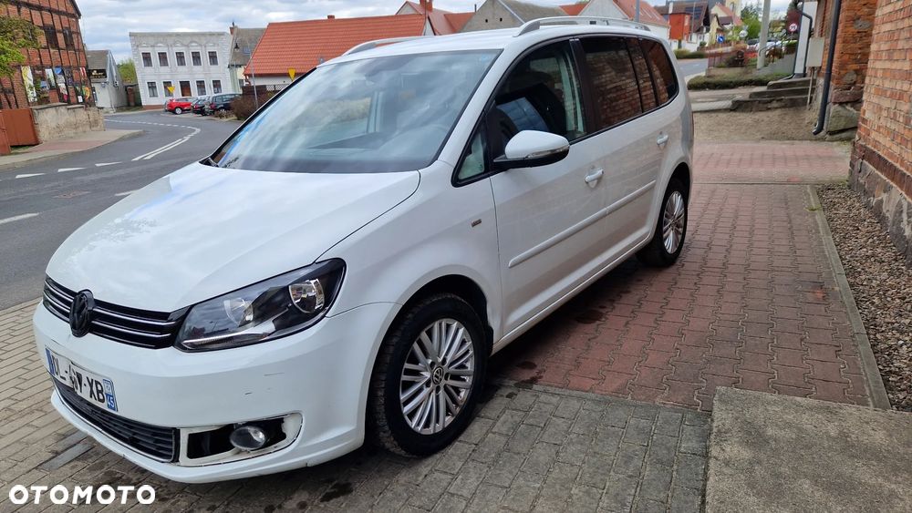 Volkswagen Touran 2.0 TDI DPF BlueMotion Technology DSG Cup - 2