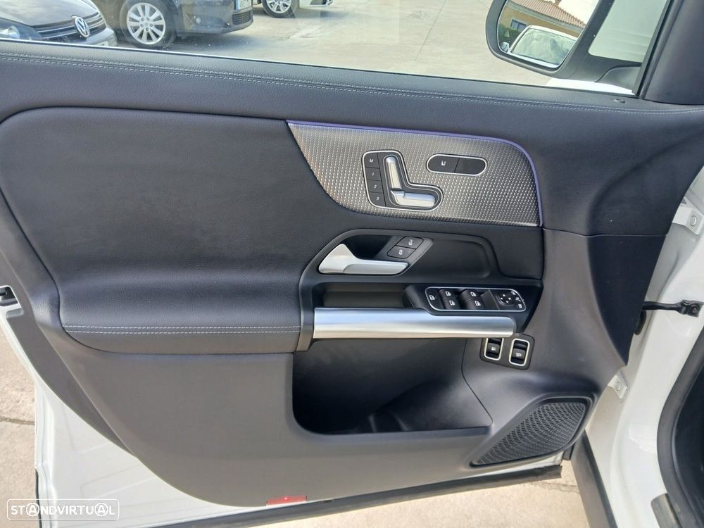 Mercedes-Benz GLA 250 e 8G-DCT - 24