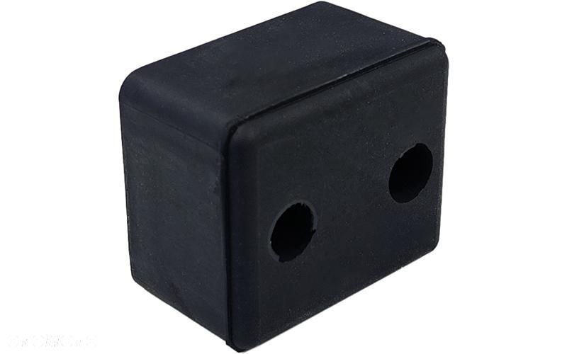 ODBÓJ ODBOJNIK GUMOWY NACZEPY PRZYCZEPKI 60x50x35 2 OTWORY - 1