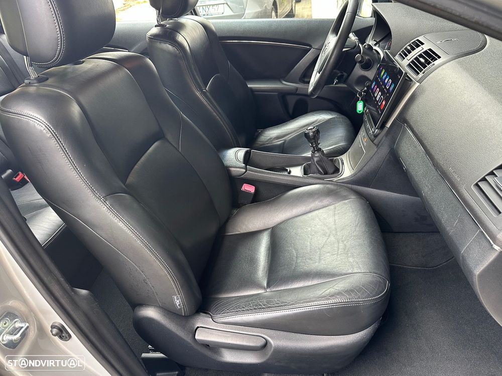 Toyota Avensis SW 2.0 D-4D Exclusive +Pele+GPS - 14