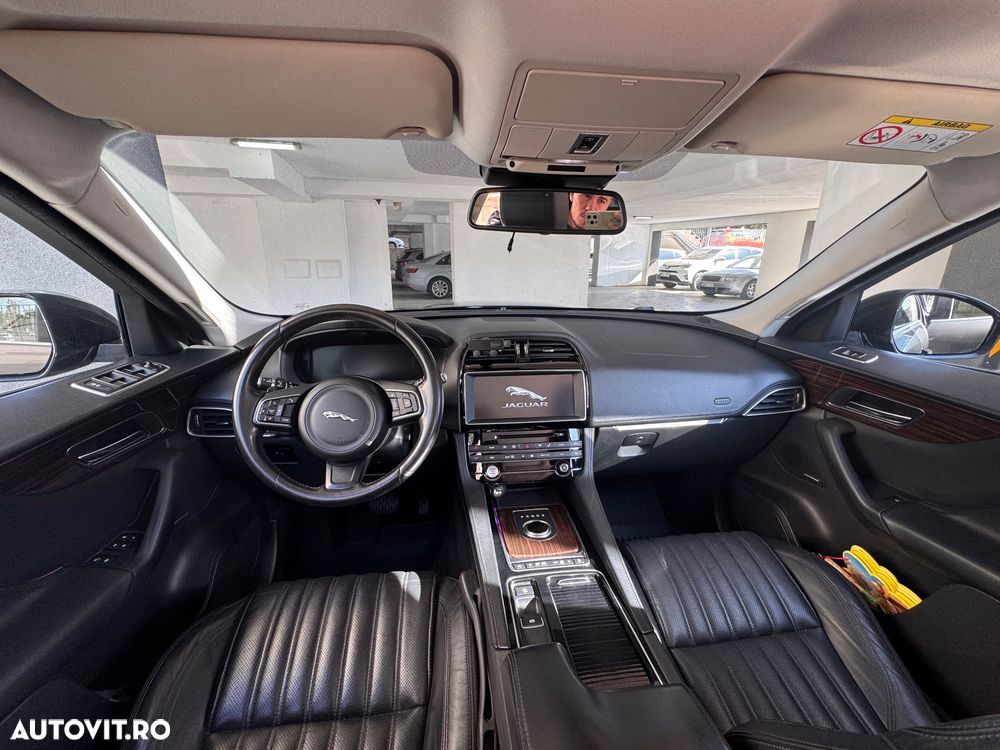 Jaguar F-Pace 20d AWD Prestige - 5