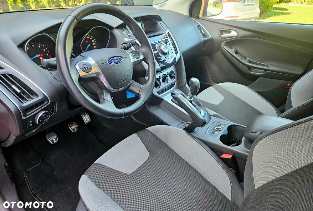 Ford Focus - 27