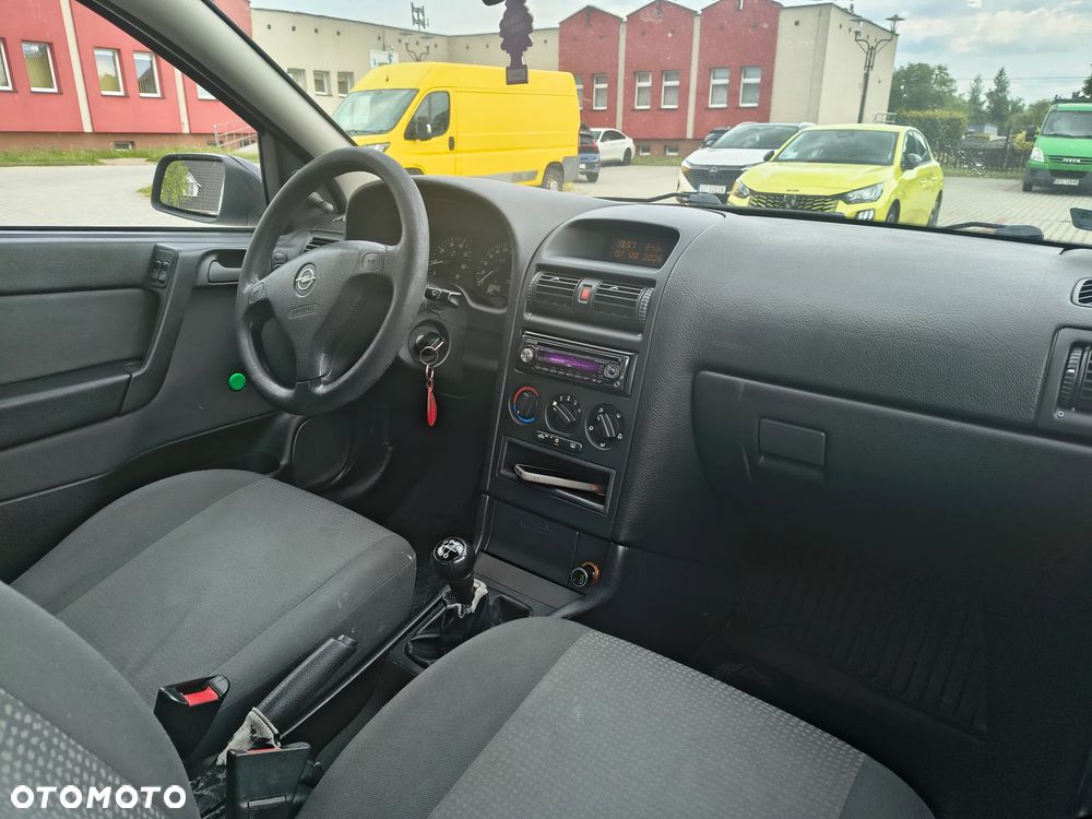Opel Astra 1.4 - 11